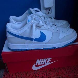 Nike White and Blue Low-Top Sneakers